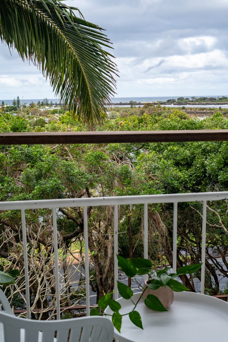 A_Balcony2