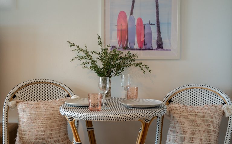 A_Dining1