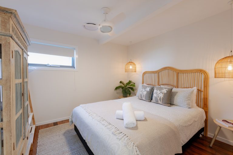 A_Web_Bedroom 2