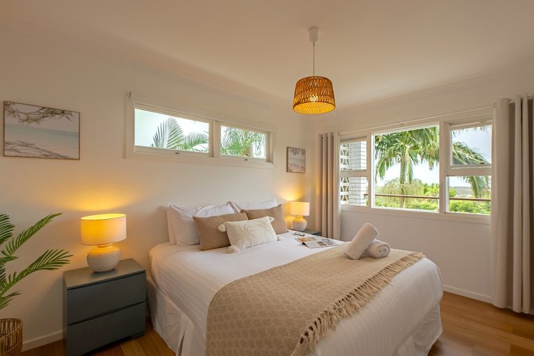 A_bedroom3