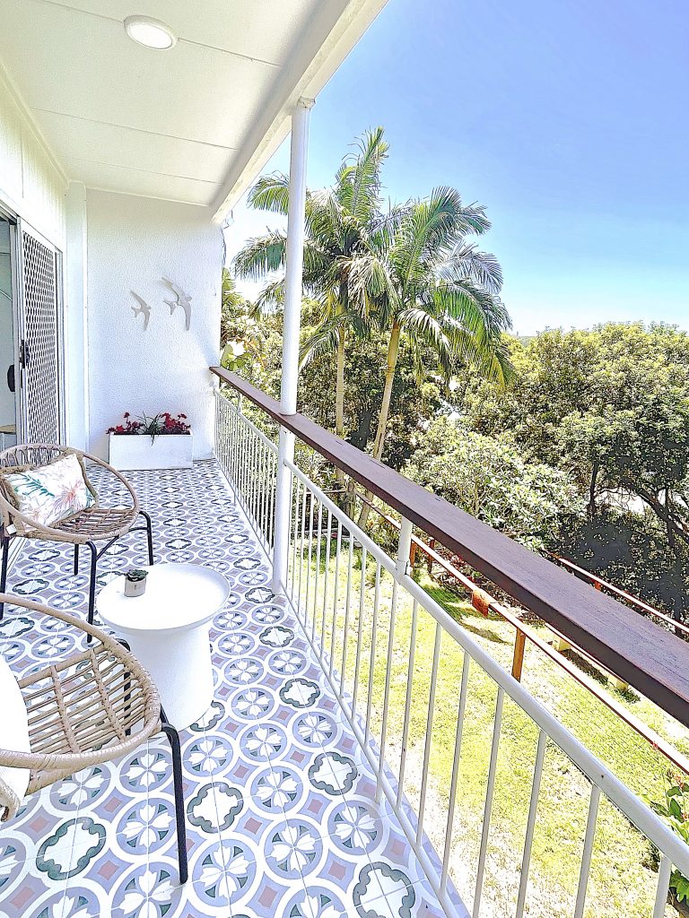 BalconyU4