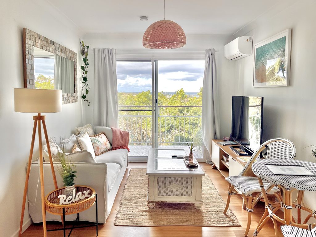 Holiday rental ballina - Living copy