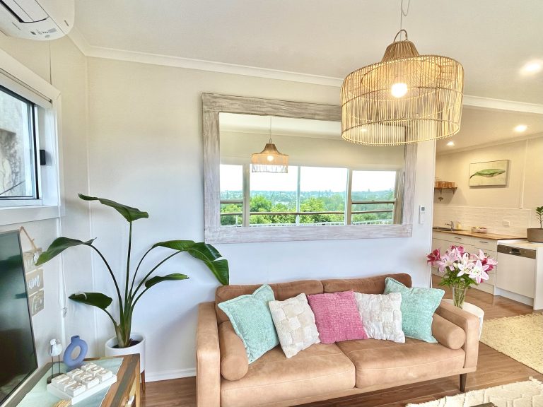 Seaview Lounge