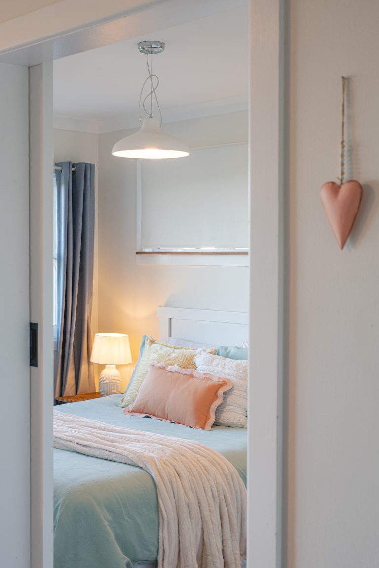 Web-Bedroomdoor