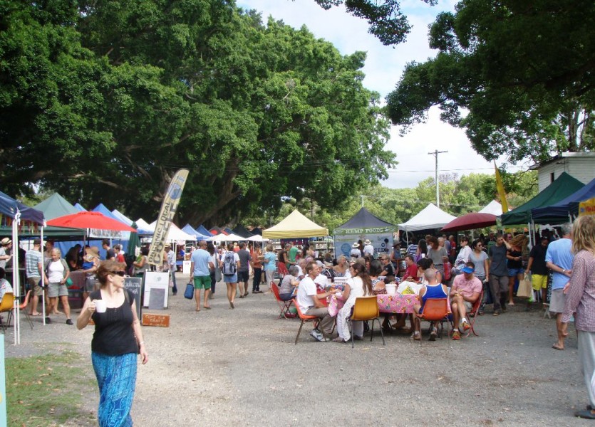 Holiday rental ballina - mullumbimby farmers market 14 835x600 1