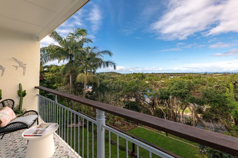 BalconyChairResize